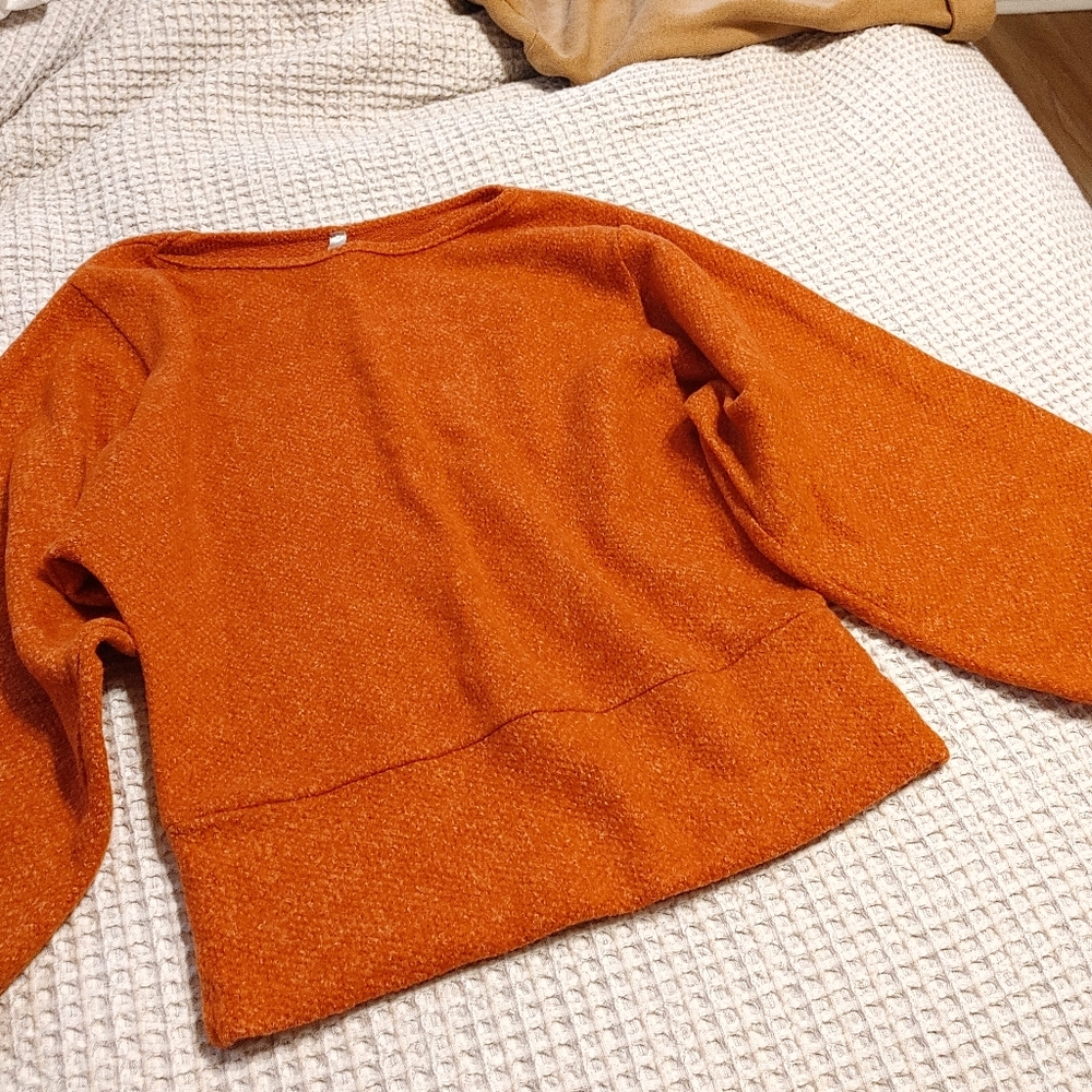 Boutique sweater, never worn